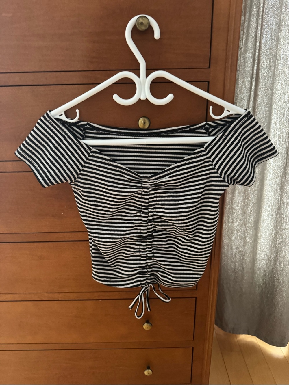 Women’s Striped Black & White Short Sleeve Top (M)